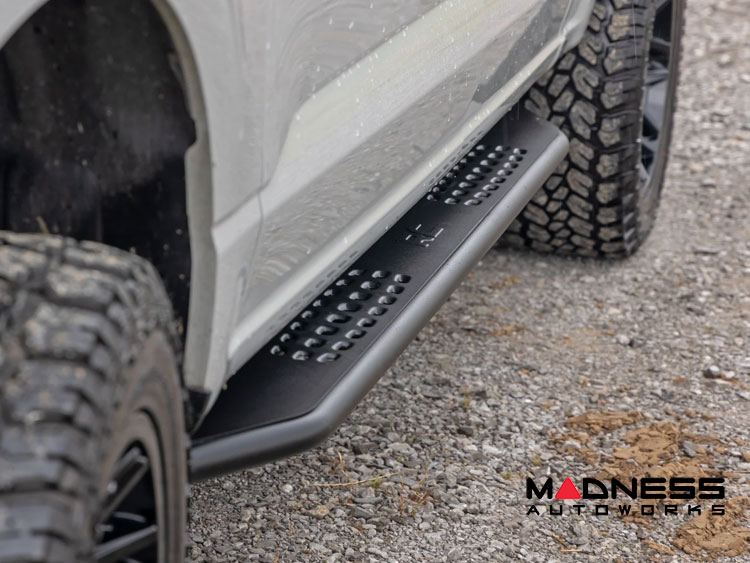 Ford F-150 Side Steps - OV2 Running Boards - Rough Country - Crew Cab